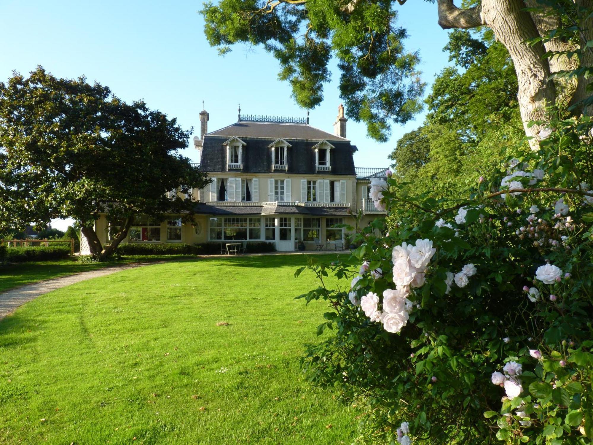 Chambres D'Hotes Le Petit Sully Sully  Exterior foto